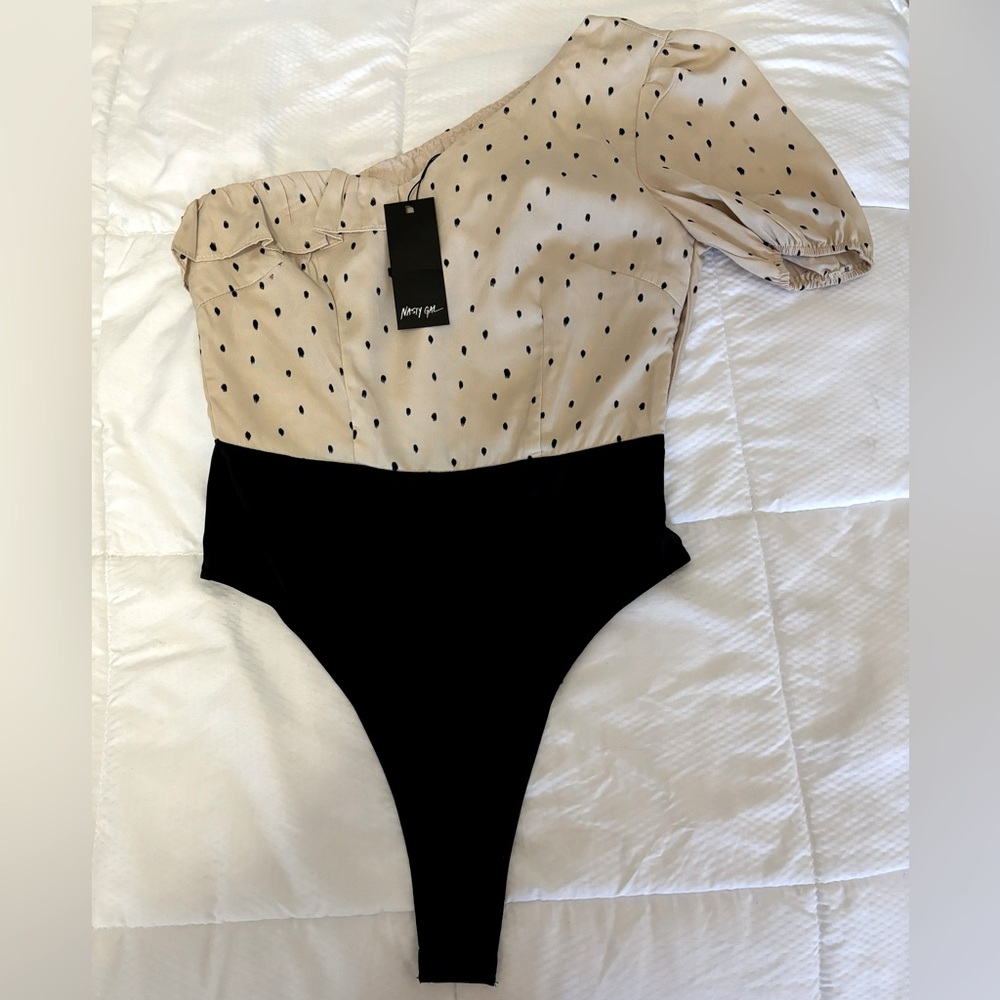 Nasty Gal One-Shoulder Bodysuit with Puff Sleeve & Fringe Detail - Size 10